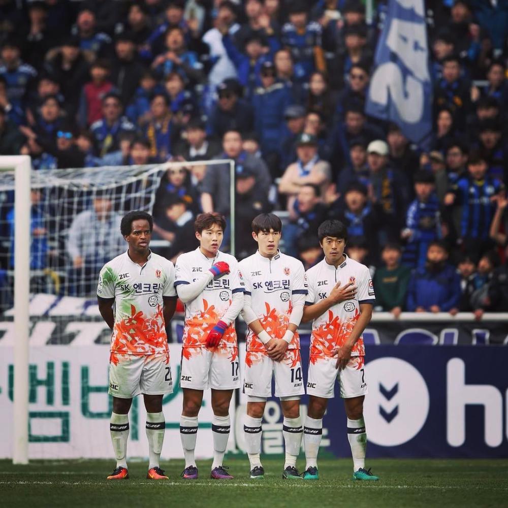 今夜广州队遗憾出局——CBA常规赛节点到来，悬念犹存，球探报告显示潜力的简单介绍九游体育官网